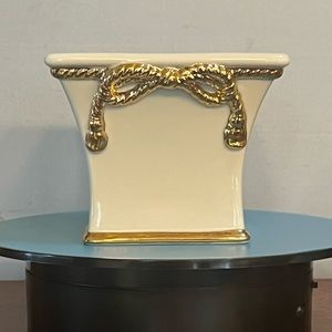Lenox Porcelain Candy Dish Vase Planter Gold ‘Bow’ EUC